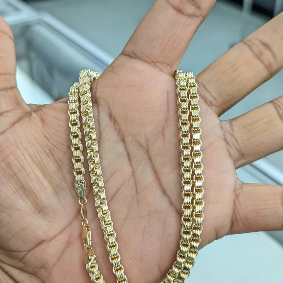10kt Real Gold Box Byzentine chain 4.1mm 22 inches